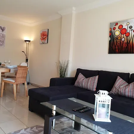 Mit Grosser Terrasse Und Meerblick Appartement *
